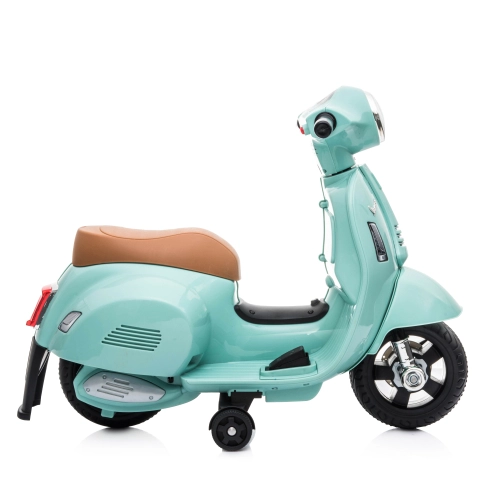 Детски зелен акумулаторен мотор Vespa GTS Super Sport | PAT27790