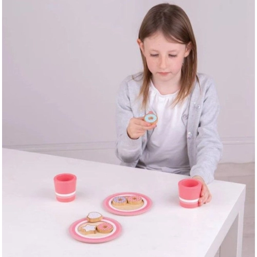 Детски розов дървен комплект с мляко и бисквити | PAT32870