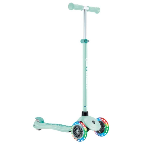 Детска тротинетка с 3 светещи колела Primo Plus Lights Мента PAT64121