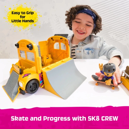 Детска играчка Автобус-рампа SK8 Crew с мини фигура PAT64630