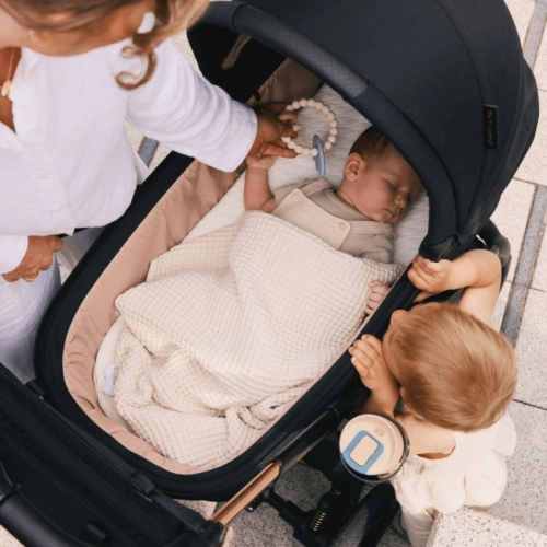 Бежова бебешка количка 2в1 Nea 2.0 Bizuu Whisper Dune PAT72463