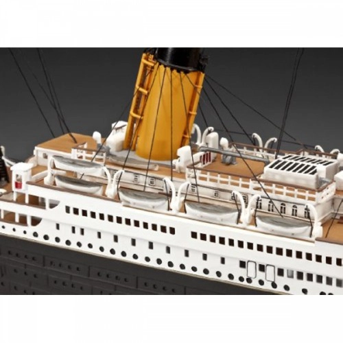 Титаник 100 години - Сглобяем модел Revell | P74465
