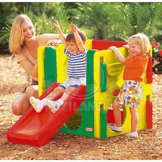 Детски център за игра с пързалка Little Tikes