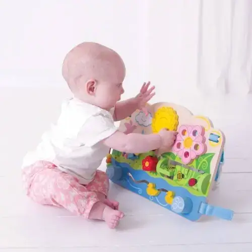 Бебешка играчка - Дървен активен център BigJigs Цвете  - 5