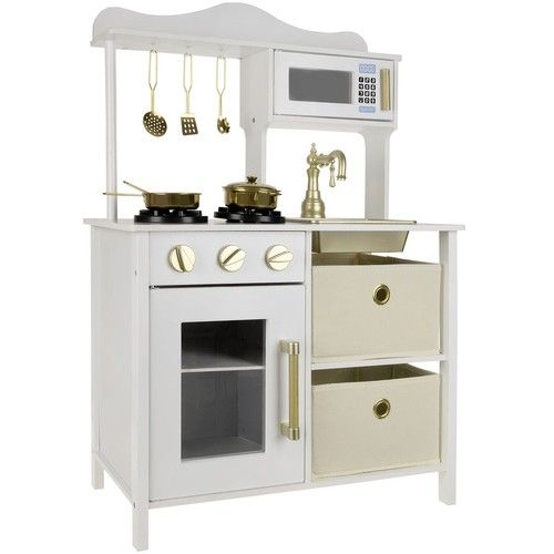 Бяла дървена кухня с осветление със златисти аксесоари | P1440685
