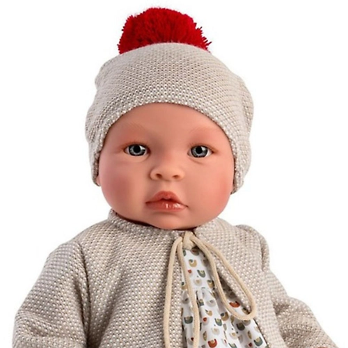Детска кукла за игра Лея, с шапка с червен пискюл | PAT4111