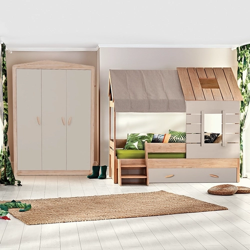 Трикрилен детски гардероб за дрехи със 6 рафта My House PAT65223