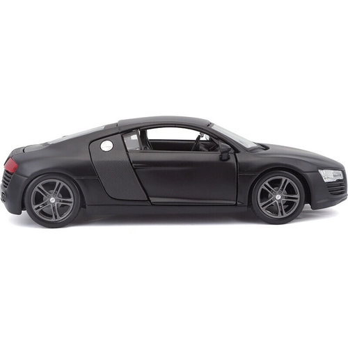 Колекционерска кола Audi R8 в мащаб 1:24 PAT81756