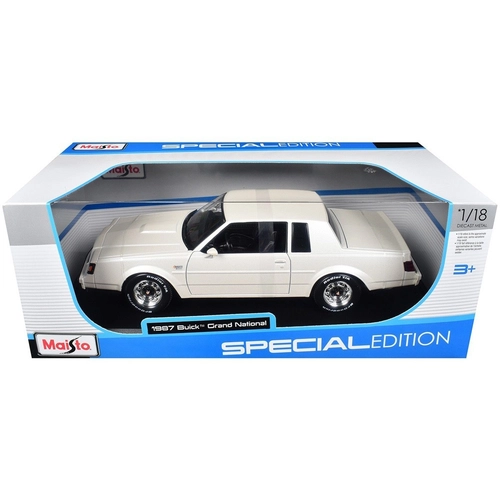 MAISTO SP EDITION Кола 1987 Buick Grand National 1:18 31479 WT Бяла PAT81940